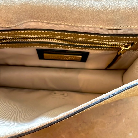 Vittoria Napoli Leather Crossbody Bag – Made in Italy - Picture 4 of 7